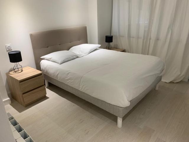 Les Volets Bleus Apartment Ница Екстериор снимка
