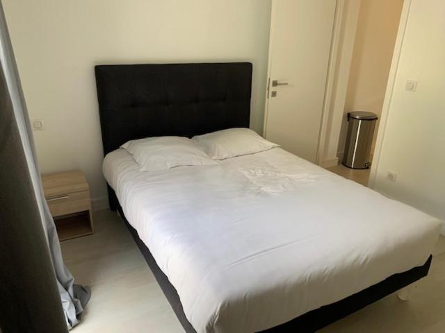 Les Volets Bleus Apartment Ница Екстериор снимка