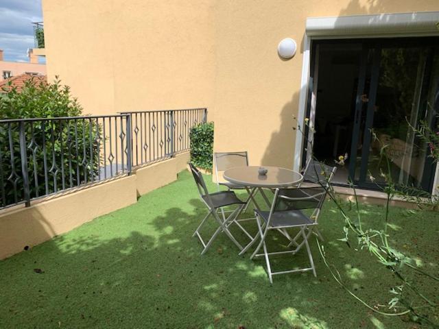 Les Volets Bleus Apartment Ница Екстериор снимка