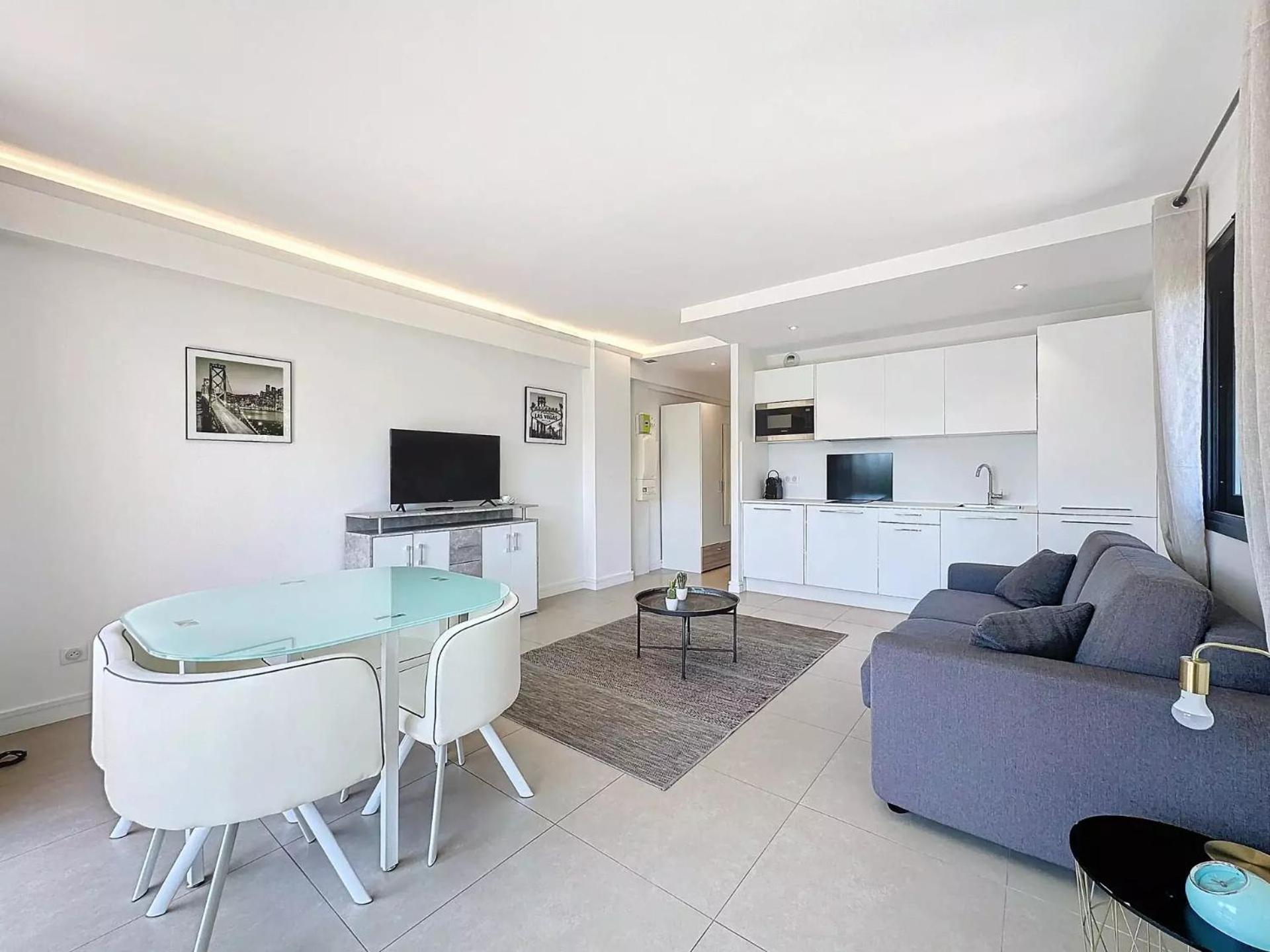 Les Volets Bleus Apartment Ница Екстериор снимка