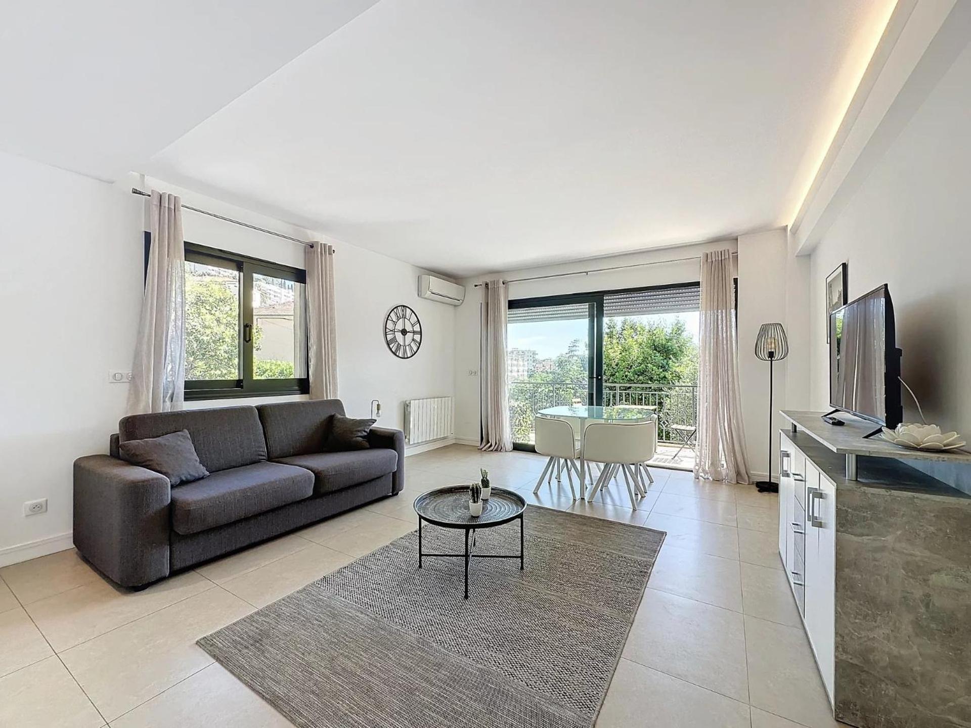 Les Volets Bleus Apartment Ница Екстериор снимка