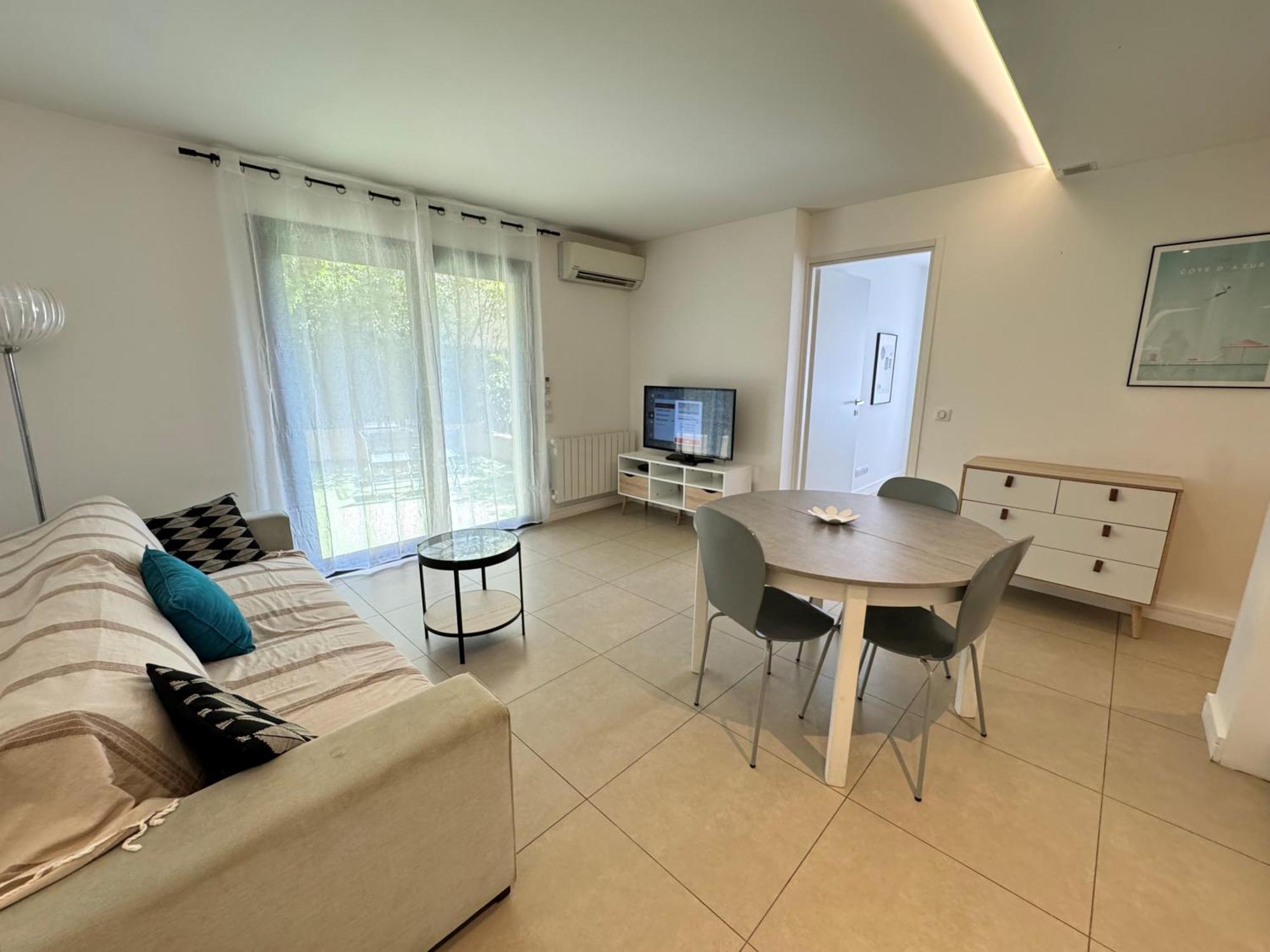 Les Volets Bleus Apartment Ница Екстериор снимка
