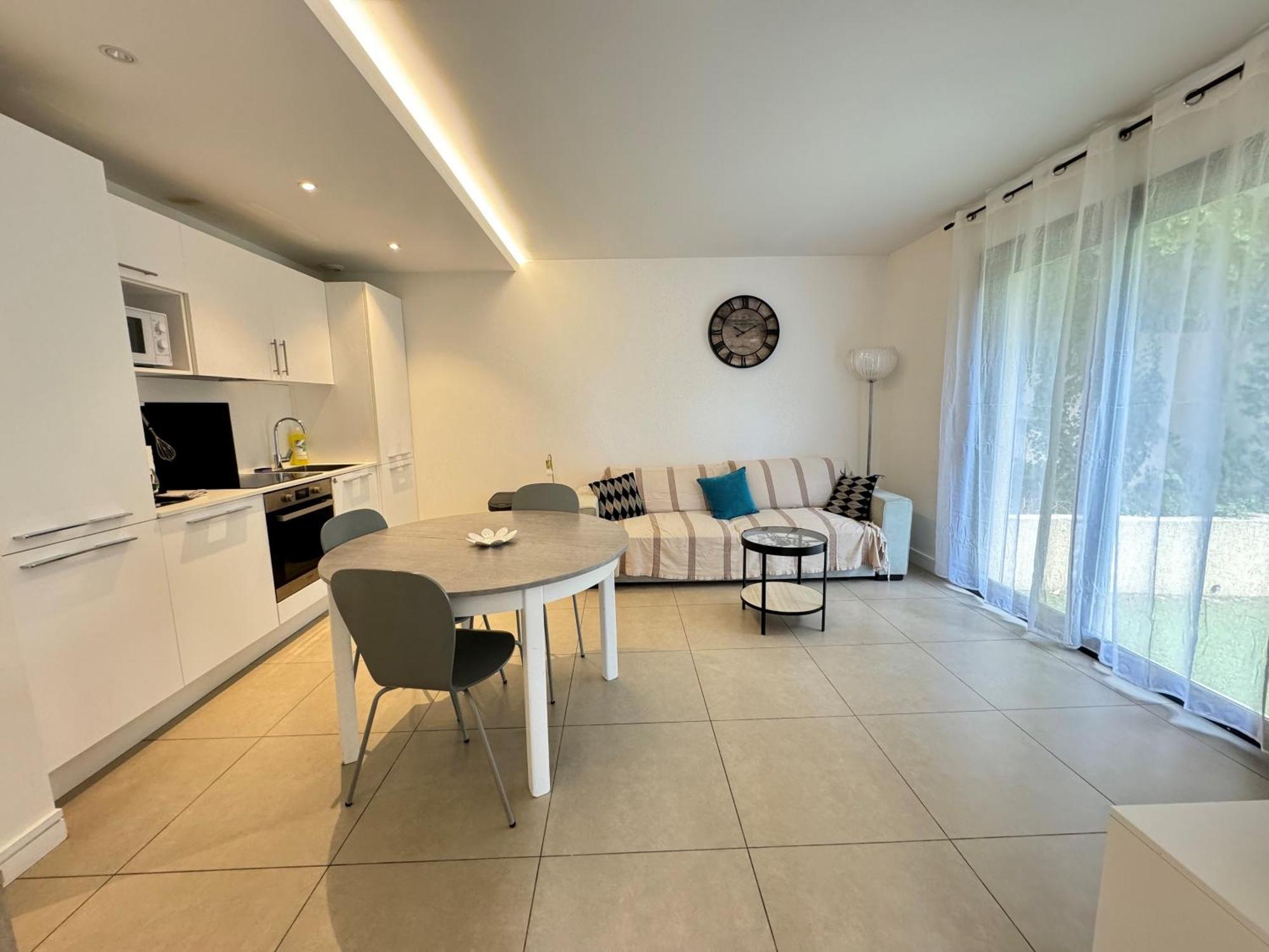 Les Volets Bleus Apartment Ница Екстериор снимка